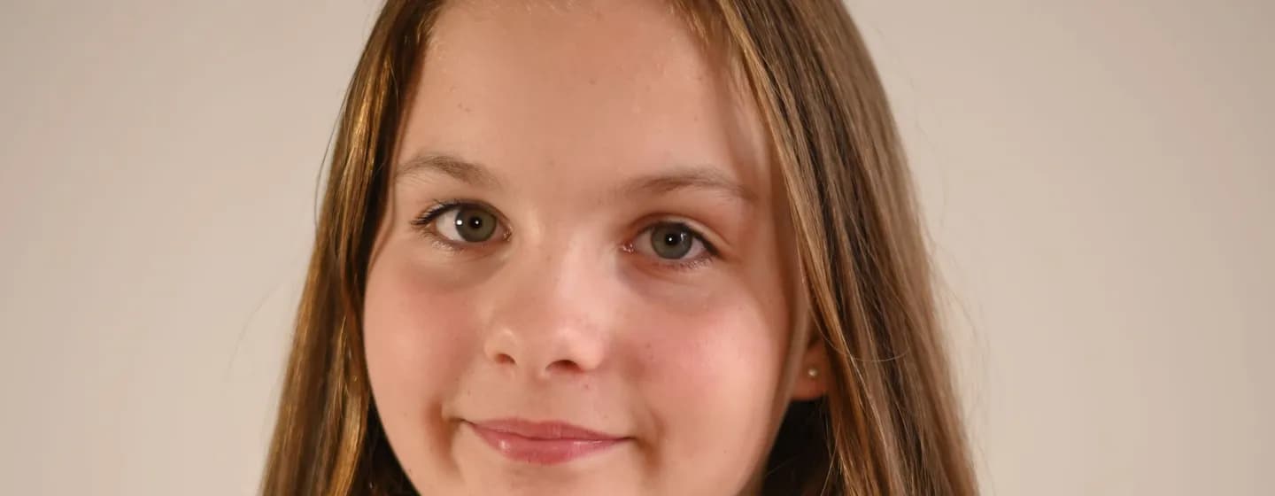 Túróczi Eszter portrait