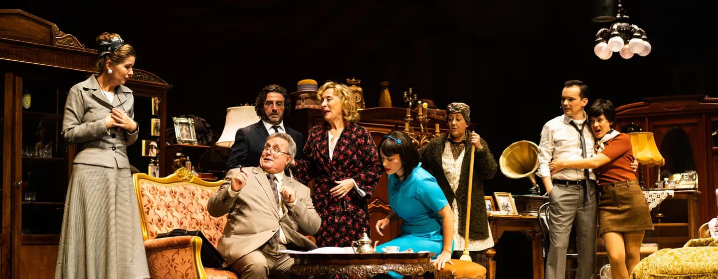 Mici néni két élete