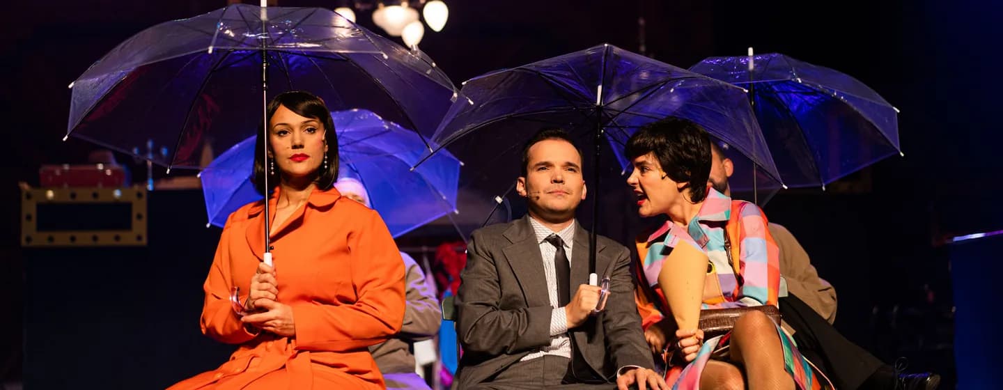 Mici néni két élete